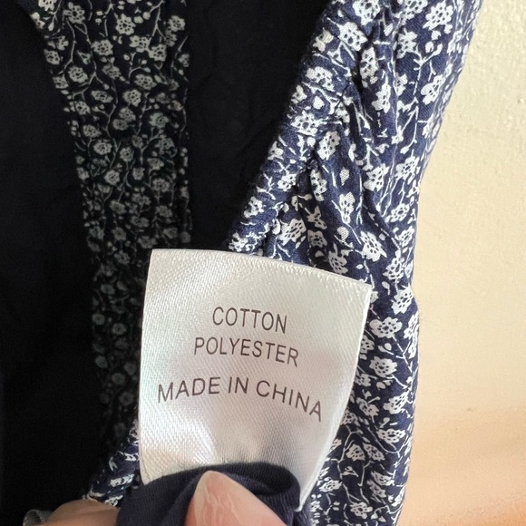 LF SEEK The Label Button-Front Tie-Back Dress, Size S, Navy Blue, Floral Pattern - Picture 7 of 8